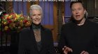 Die Mutter von Elon Musk hat in der Sendung verraten, dass ihr Sohn kein eigenes Bankkonto eröffnen durfte... (Screenshot«Saturday Night Live»)