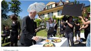 Dreharbeiten für die Westschweizer Serie «Quartier des banques», zum Teil auch mit belgischen Filmschaffenden…               (Bild: Twitter, RTS)