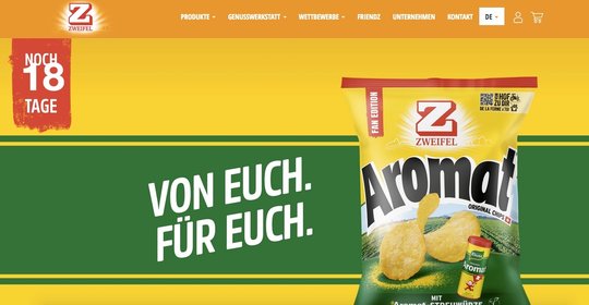 Zweifel und Aromat von Unilever Schweiz haben die Idee aufgegriffen. Nun kommt am 1. Dezember die gemeinsame Limited Edition auf den Markt... (Bild: Zweifel/zVg)