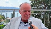 Der deutsche Manager und Finanzunternehmer Leonhard Fischer - hier in einem Interview mit Roger Köppel - ergänzt den dreiköpfigen VR der Weltwoche Verlags AG. (Bild Screenshot weltwoche.ch)