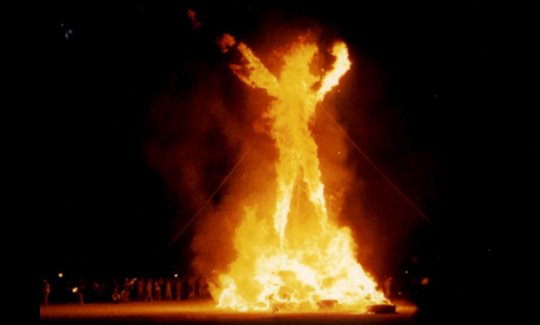 Das Festival «Burning Man» ist um eine Attraktion ärmer: Die Herausgeberin von «BRC Weekly» musste schweren Herzens ihre Zeitung aufgeben...     (Bild: Wikipedia)