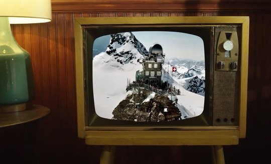 Der neue Imagefilm für Switzerland Global Enterprise arbeitet mit bekannten Bildern, die aber in einen neuen Kontext eingebettet werden...         (Screenshot)