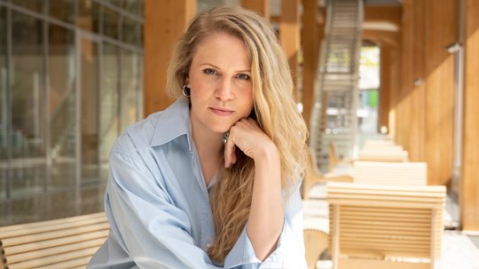 Sofie Erhardt soll mit einem noch stärkeren Fokus ressortübergreifende und nationale Themen verantworten...                (Bild: 20 Minuten, Celia Nogler)