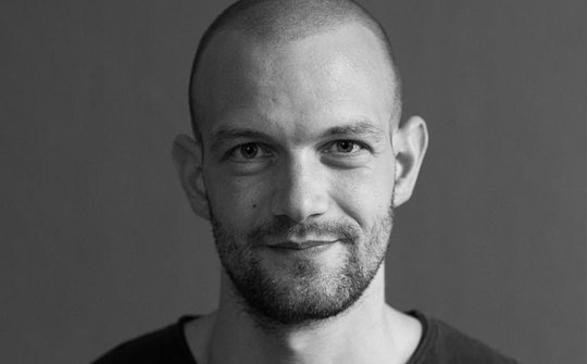 Nach viereinhalb Jahren beim Onlinemagazin zieht Oliver Fuchs weiter zu Ringier Axel Springer. (Bild zVg)