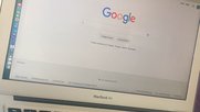 Die grossen Plattformen wie Google sollen die Parameter der zielgruppenspezifischen Werbung in Zukunft offenlegen. (Bild © Klein Report)