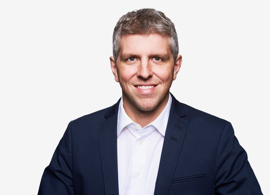 Basil Honegger wechselt von SRF zu den Video News von «20 Minuten»...          (Bild: SRF)