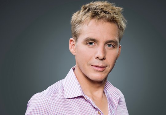 Reto Scherrer begann 2005 als Aussenreporter des «Donnschtig-Jass».  (© SRF)