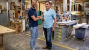 Erst Nachbarn, dann Partner: Jürg Schwarz, CEO der Habegger AG (l.) mit José Ruiz, Inhaber und Geschäftsführer der Gil & Ruiz AG…                    (Bild: Habegger)