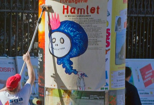 Kunst statt Kommerz: Bei einem Verbot für kommerzielle Pakatwerbung in Genf haben einige eine Signalwirkung für die restliche Schweiz befürchtet...         (Screenshot SRF News)