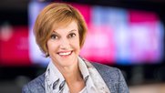 Die Kommunikationsabteilung wird in einen Stabsbereich der Direktion umgewandelt. Daher hat sich Andrea Hemmi entschieden, SRF per Ende Jahr zu verlassen...          (Bild: SRF) 