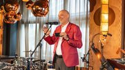  IGEM-Präsident Stephan Küng begrüsste im Zürcher Carlton 160 Gäste und neu JBW Media und ZipMedia im Verband...  (Bild: Oskar Moyano)