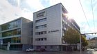 An der Maihofstrasse 76 sind unter anderem die Redaktionen von «Luzerner Zeitung», Radio Pilatus und Tele 1 untergebracht... (Bild: Screenshot Google Maps)