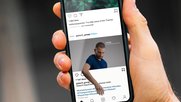 Mit Vorurteilen aufräumen: Spitzensportler Kariem Hussein greift durch den Touchscreen, als sässe er im Smartphone. (Bild zVg)