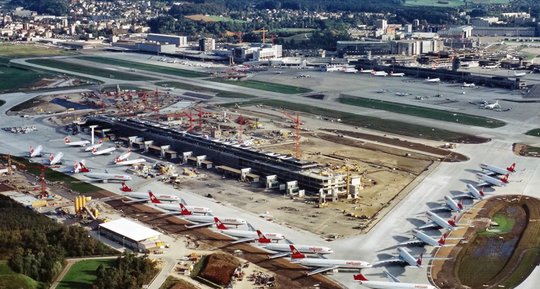Kein Grounding für die Schweiz in Cannes, sondern dreimal Metall und 14 Plätze auf der Shortlist...         (Screenshot: Grounding der Swissair in der NZZ-Doku von Stories)