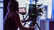 Der Verband der Schweizer Regionalfernsehen, fordert nun einen Marschhalt bis zur Abstimmung über das Medienpaket im Februar 2022... (Bild: Telesuisse)
