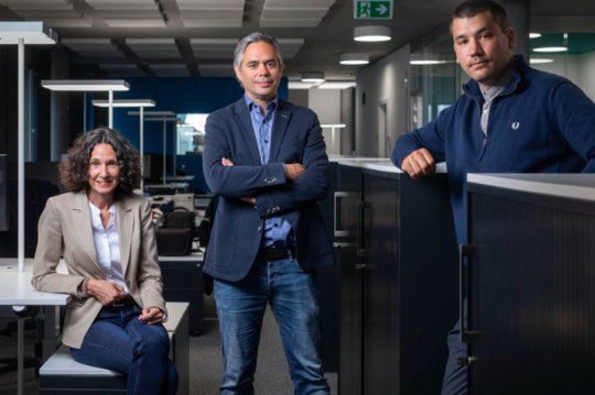Neues Team: Chefredaktor Armin Bregy (Mitte), Nathalie Benelli und David Biner...