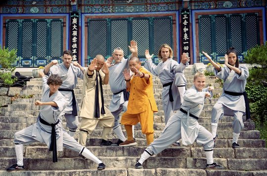Bereit für einen Trip zu sich selber - und die Zuschauer bezahlen mit beim «Shaolin Challenge» in Südkorea... (Bild: SRF/zVg)