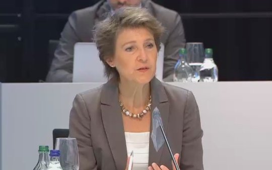 Medienministerin Simonetta Sommaruga: «Dieses Geschäft ist eine Altlast»...
