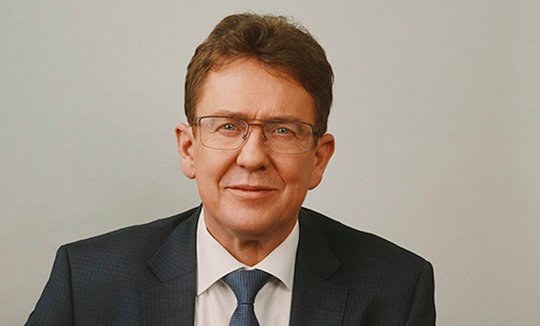  Videos, Posts, Social Media: Manchmal fragt sich der Medienminister, «ob alle diese Kanäle notwendig sind - oder ob weniger nicht mehr wäre»... (Bild © UVEK)