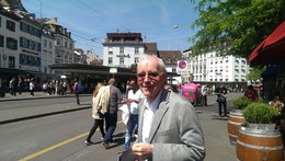 Christian Heeb auf dem Basler Barfüsserplatz