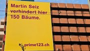 Welti-Furrer versucht mit unkonventionellen Methoden auf den Kontrahenten hinzuweisen... (Bild: zVg)
