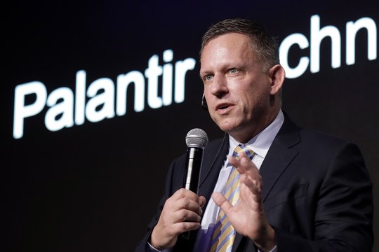 Über Palantir ist Peter Thiel mit einer Software auch im Medienhaus Ringier präsent...         (Bild: Palantir)