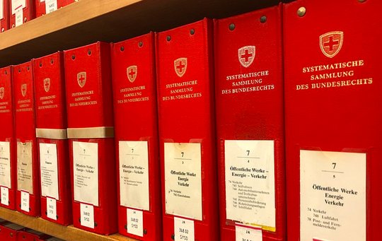 Was gilt jetzt eigentlich? Erst nach 2024 will der Bundesrat über eine KI-Regulierung nachdenken. Zurzeit gelten die bestehenden Gesetze... (Bild Wikipedia)