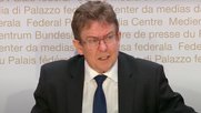 Der Bundesrat lehnt die SRG-Initiative «200 Franken sind genug!» ab. Stattdessen will er die Radio- und TV-Abgabe in Eigenregie auf 300 Franken senken... (Bild Screenshot Medienkonferenz)