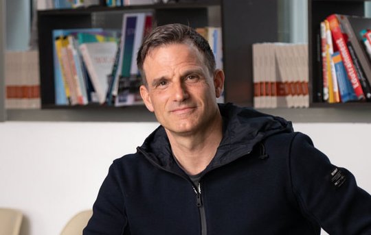 Sascha Zahnd war bis Ende 2020 Europa-Chef von Tesla... (Bild: Digitalswitzerland)