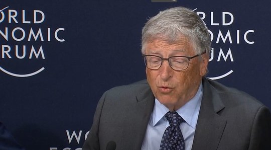 Bill Gates kündigte am Mittwoch auf dem Weltwirtschaftsforum in Davos eine Expansion der «The First Movers Coalition» an…           (Bild: Screenshot WEF-Stream)