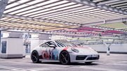 Die vergangene Imagekampagne «06911» zeigte, wie eng Porsche Zentrum Frankfurt mit den Anfängen von Porsche verknüpft ist… (zVg)