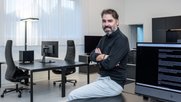 «Persönlichkeit gewinnt, wenn eine solide Datenbasis vorhanden ist»: Agenturgründer «FiFi» Frei am neuen Standort in Fürstenau... (Bild: zVg)