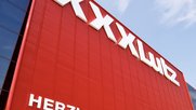 In der Schweiz hat XXXLutz Möbelhaus in Dietikon seinen Sitz… 