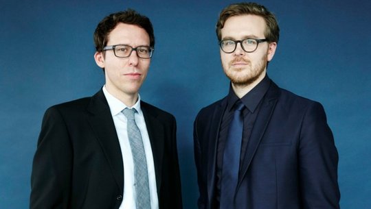Noch eingespielter als viele «Tatort»-Duos: die Aufklärer Bastian Obermayer und Frederik Obermaier…    (Bild: Spiegel)