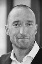 MartinBurkineuerComComPrasidentwiederKleinReportberichtet