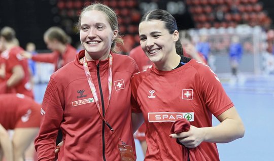 Ende Juni verschwindet neben dem Titelsponsoring auch das Spar-Logo auf den Trikots des Frauen-Nationalteams... (Bild: SHV/zVg)