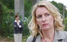 Maria Furtwängler als Charlotte Lindholm