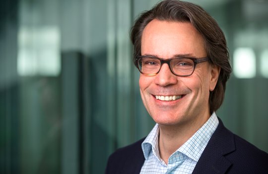 «Man begegnet unserer Forschung heute wohlwollend und zumeist konstruktiv», ist fög-Direktor Mark Eisenegger überzeugt. (Bild zVg)
