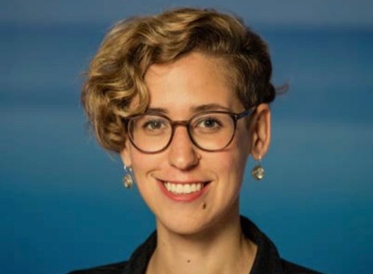 Nadine Ibrahim moderiert Sommersendung «INFOété» und danach die Sendung «Info»...