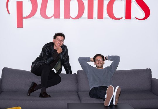 So sehen Glückliche aus: Gaston Filippo (links im Bild) und Johnny Grubenmann sind neu bei Publicis Zürich...(Bild: zVg)