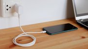 Mit dem neuen Gesetz soll die Umwelt geschont und die Nutzung von elektronischen Geräten für Verbraucher vereinfacht werden... (Bild: Adobe Stock)