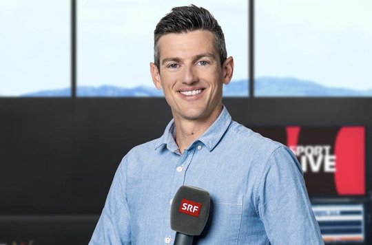 Der ehemalige Profirennfahrer Mathias Frank kommentiert in der Saison 2026...   (Bild: SRF/Gian Vaitl)