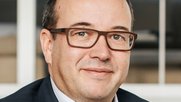 Carlos Reinhard, FDP-Fraktionschef im Grossrat des Kantons Bern, macht sich Sorgen, dass der Medienwandel dazu führen könnte, dass kantonale Themen bei Jungen immer weniger ankommen... (Bild: zVg)