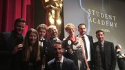 Die Filmcrew bei der Medaillenübergabe
