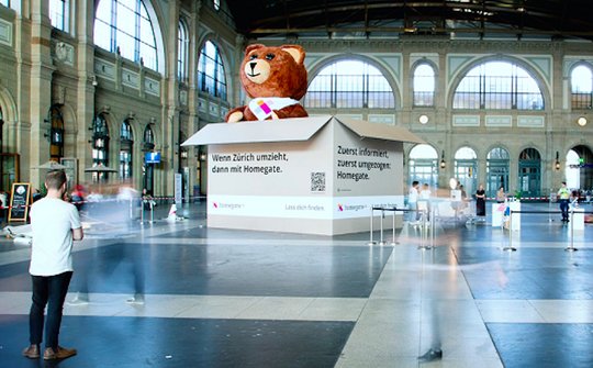 Überdimensioniert: Homegate bespielt den Zügelmonat September... (Bild zVg)