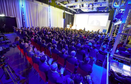 Das Spitzentreffen im Schweizer Werbemarkt bietet einen kompakten Input und hoffentlich nachhaltige Networking-Möglichkeiten...          (Bild: SWA)