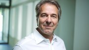 Levente Paal ist aktuell Vorstandsvorsitzender der Swissfilm Association und wird zusammen mit Rudi Haller den Verband in Cannes vertreten...         (Bild: WirzFraefelPaal)