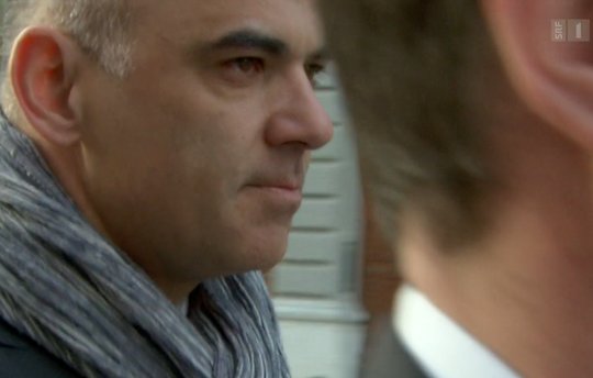 Wer hat die Informationen aus dem Ermittlungsverfahren gegen Alain Bersets ehemaligen Kommunikationschef an CH Media durchgestochen?      (Bild: Screenshot SRF)