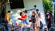 35 Drehtage haben die Filmemacher Zeit, um die Szenen in den Kasten zu kriegen. (Bild © SRF)