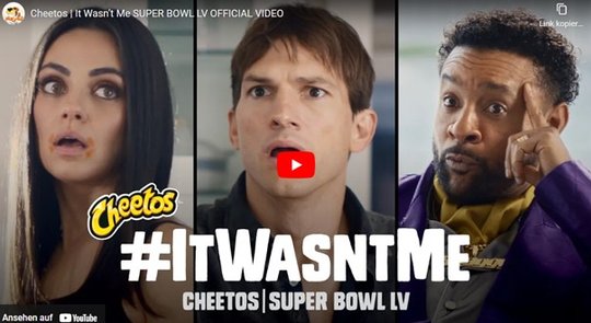 Ein Spot-Favorit: Ashton Kutcher beschuldigt seine Frau Mila seinen Cheetos Crunch Pop Mix gestohlen zu haben – und Shaggy verteidigt sie mit seinem Hit «It Wasn’t Me»...